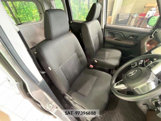 Toyota ROOMY 2019-06 7457402-7