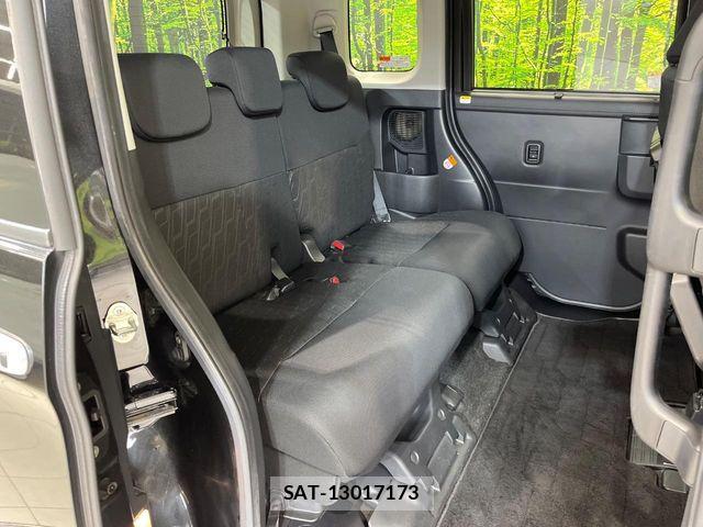 Toyota ROOMY 2018-02 7457396-8