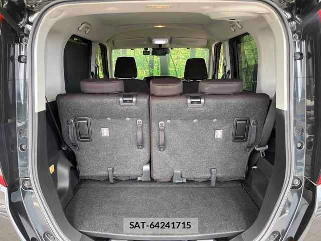 Toyota ROOMY 2021-08 7502644-9