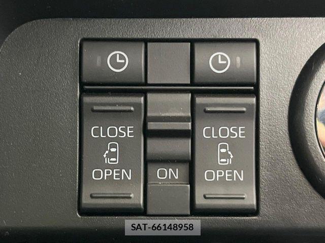 Toyota ROOMY 2023-11 7502617-4