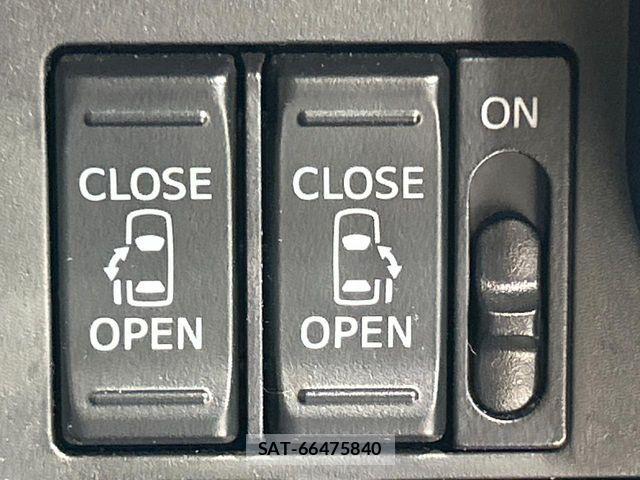 Toyota ROOMY 2020-05 7502647-5