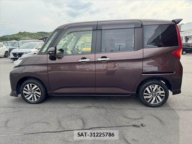Toyota ROOMY 2017-12 7502657-11