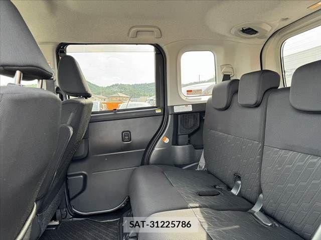 Toyota ROOMY 2017-12 7502657-18