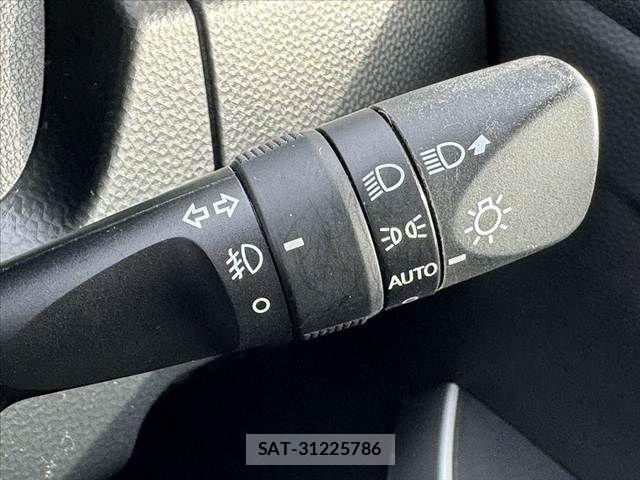 Toyota ROOMY 2017-12 7502657-27