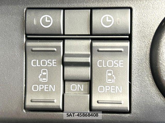 Toyota ROOMY 2022-03 7502618-4