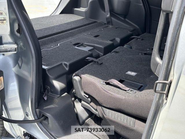 Toyota ROOMY 2019-08 7509902-11