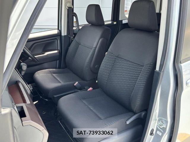 Toyota ROOMY 2019-08 7509902-7