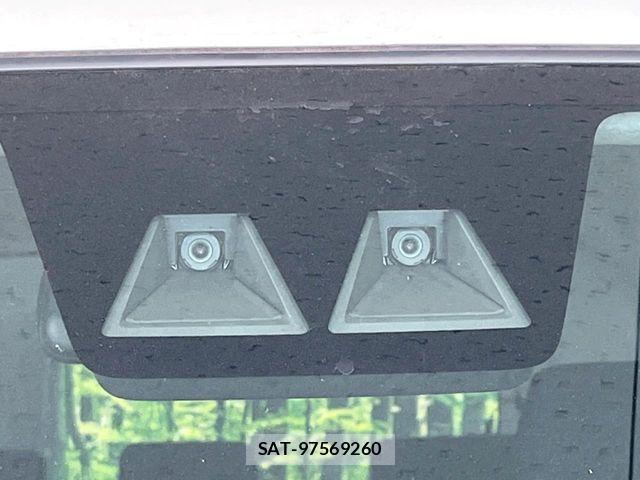 Toyota ROOMY 2021-05 7502619-2