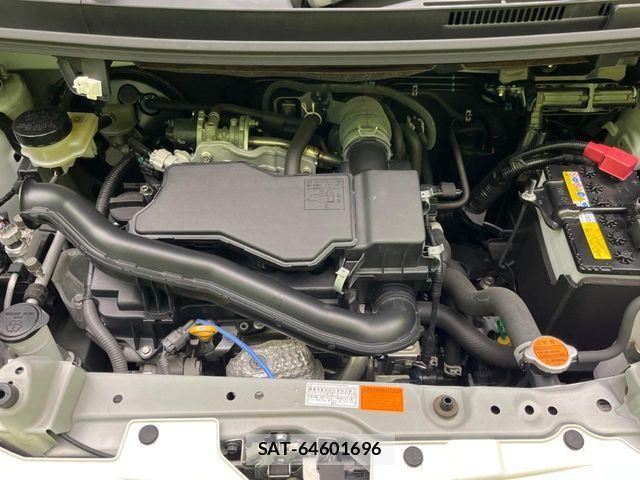 Toyota ROOMY 2021-04 7502637-17