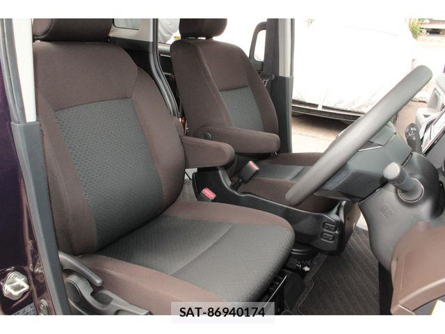 Toyota ROOMY 2021-08 7502652-11