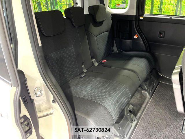 Toyota ROOMY 2021-09 7502627-8