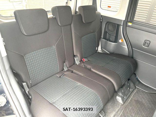 Toyota ROOMY 2021-10 7562758-8