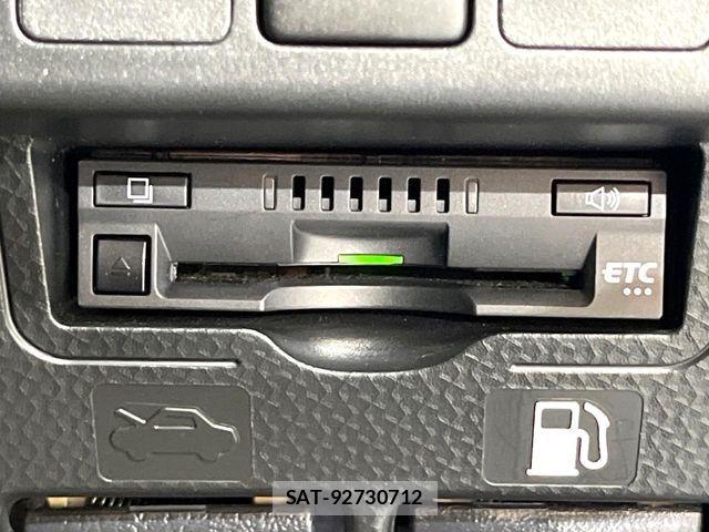 Toyota ROOMY 2022-06 7562755-6