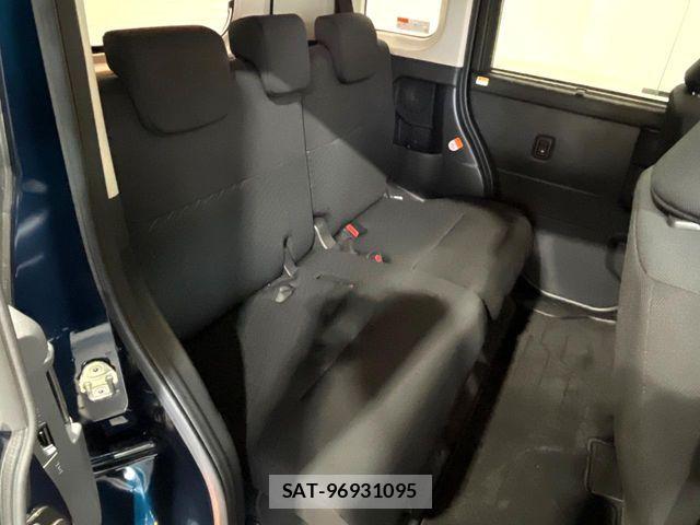 Toyota ROOMY 2017-11 7562763-8