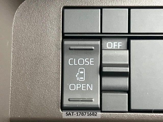 Toyota ROOMY 2022-05 7562760-3