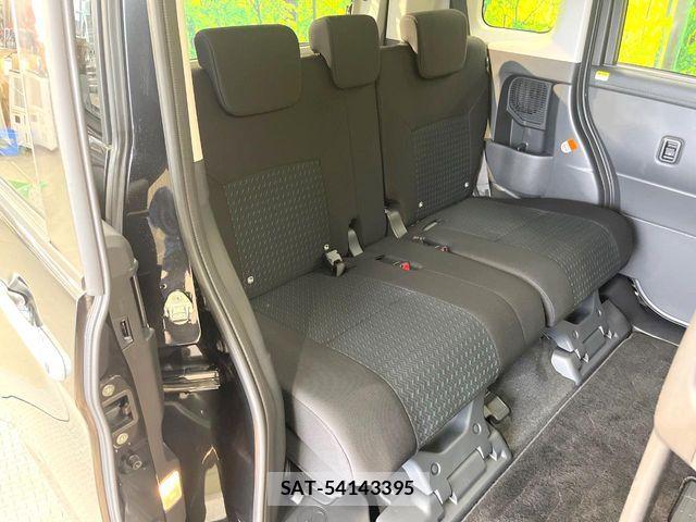 Toyota ROOMY 2023-08 7619589-8