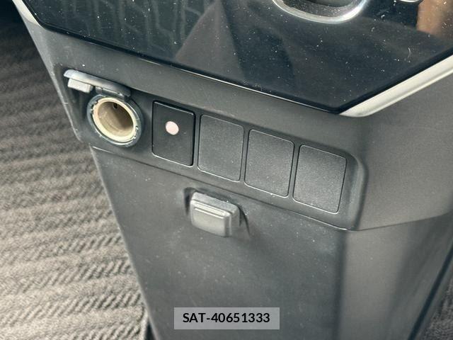 Toyota ROOMY 2019-02 7619629-27