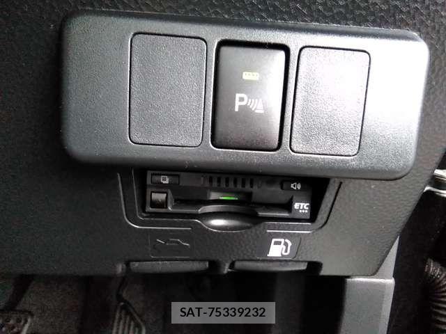 Toyota ROOMY 2023-03 7619622-18