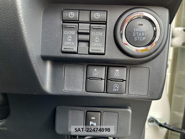 Toyota ROOMY 2023-03 7619588-17