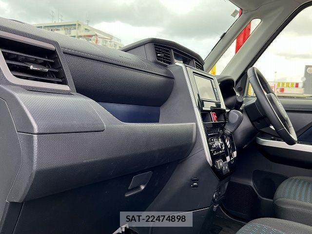 Toyota ROOMY 2023-03 7619588-18