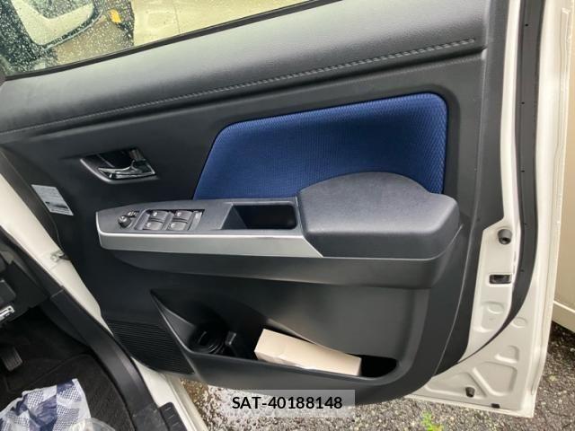 Toyota ROOMY 2017-02 7619642-9