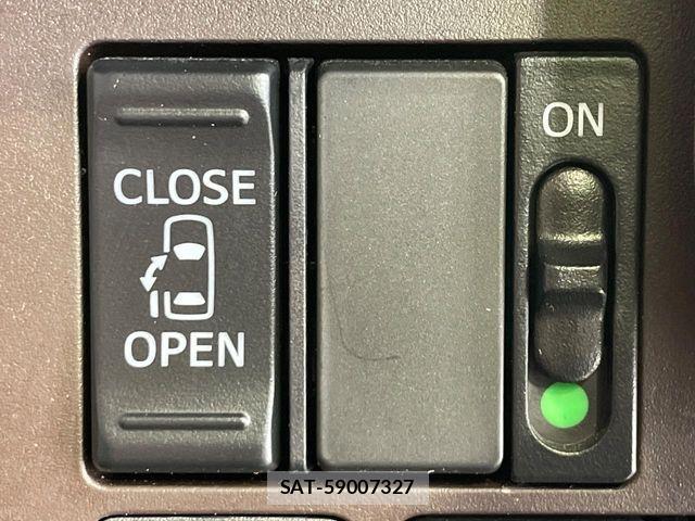 Toyota ROOMY 2019-12 7619636-6