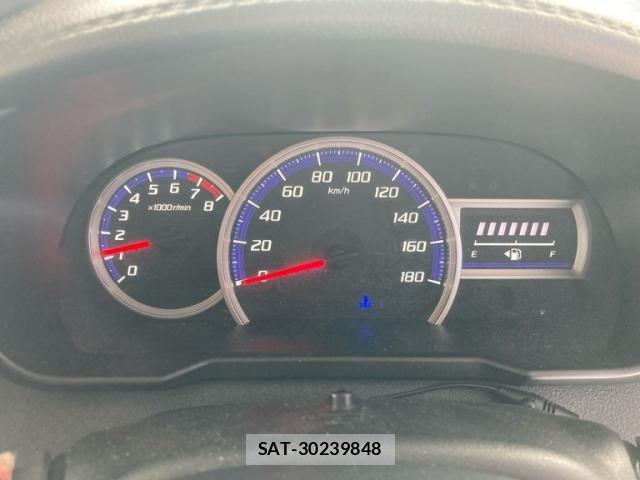 Toyota ROOMY 2018-01 7619639-16