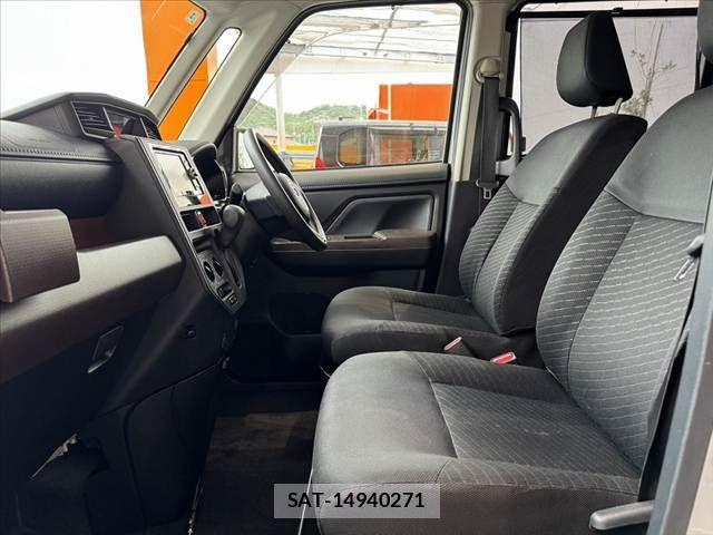 Toyota ROOMY 2017-01 7619644-17