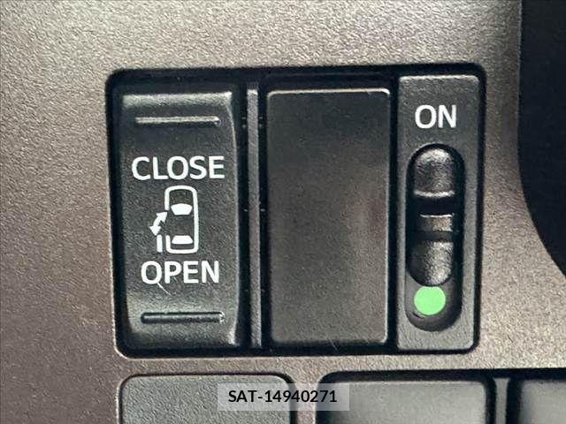 Toyota ROOMY 2017-01 7619644-2