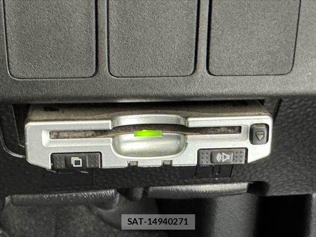 Toyota ROOMY 2017-01 7619644-5