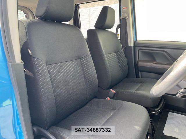 Toyota ROOMY 2018-09 7619640-8