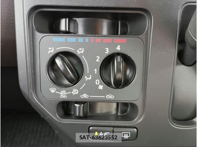 Toyota ROOMY 2022-05 7619630-12