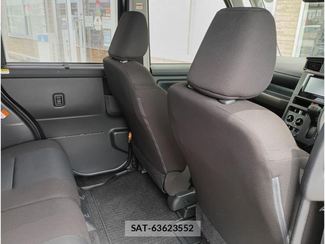 Toyota ROOMY 2022-05 7619630-4