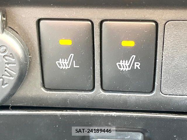 Toyota ROOMY 2018-05 7619627-6
