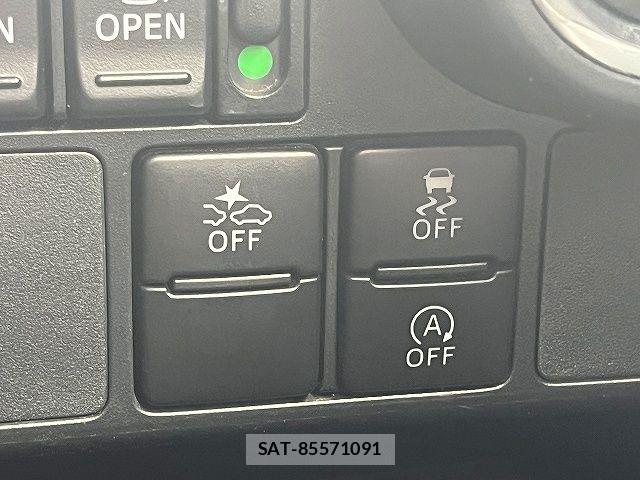 Toyota ROOMY 2018-08 7619617-17