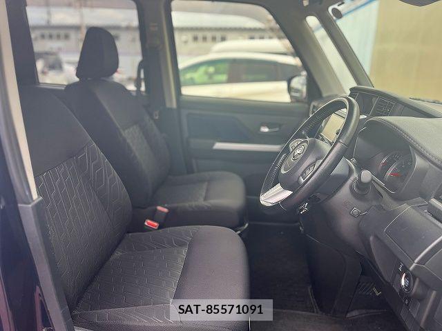 Toyota ROOMY 2018-08 7619617-3