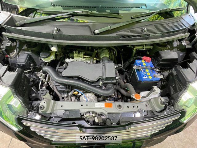 Toyota ROOMY 2019-02 7619605-18