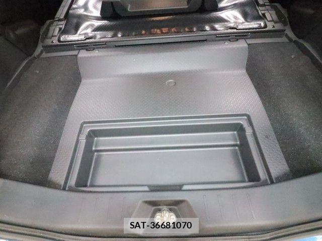 Toyota ROOMY 2017-07 7619638-12
