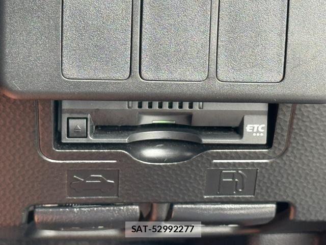 Toyota ROOMY 2017-10 7619632-27