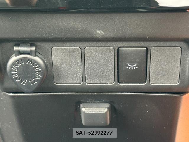 Toyota ROOMY 2017-10 7619632-28