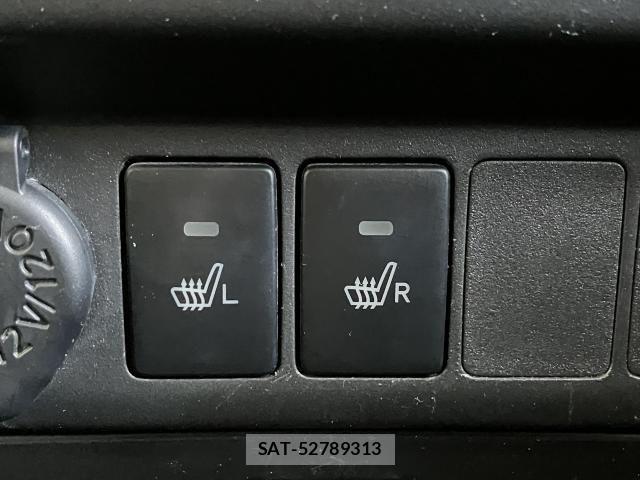 Toyota ROOMY 2019-04 7619607-11