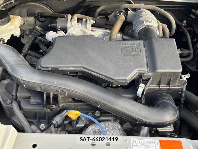 Toyota ROOMY 2019-12 7619611-18