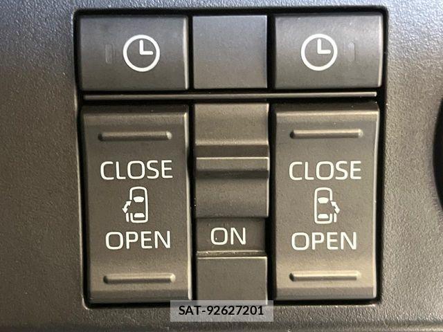 Toyota ROOMY 2021-07 7619598-4