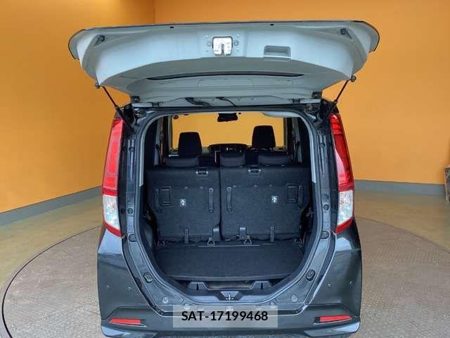Toyota ROOMY 2019-03 7619615-17