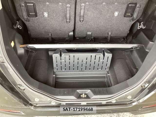 Toyota ROOMY 2019-03 7619615-18