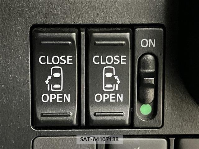 Toyota ROOMY 2018-04 7879194-10