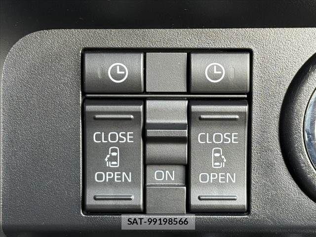 Toyota ROOMY 2020-09 7879188-4