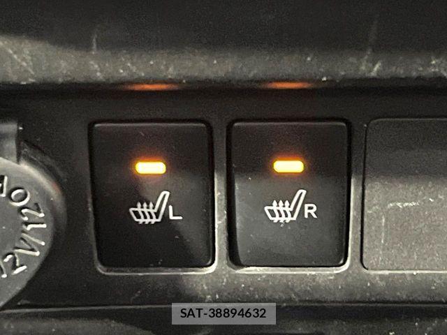Toyota ROOMY 2019-01 7879189-6