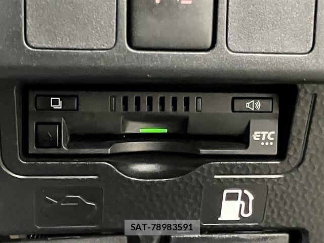Toyota ROOMY 2023-08 7879186-14