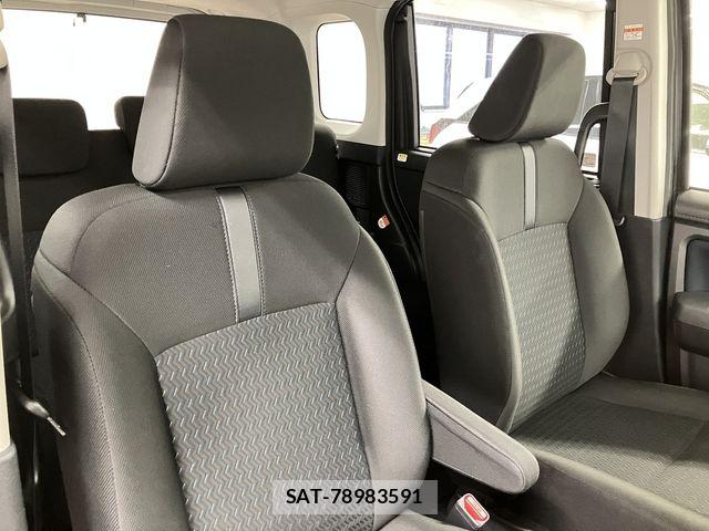 Toyota ROOMY 2023-08 7879186-17